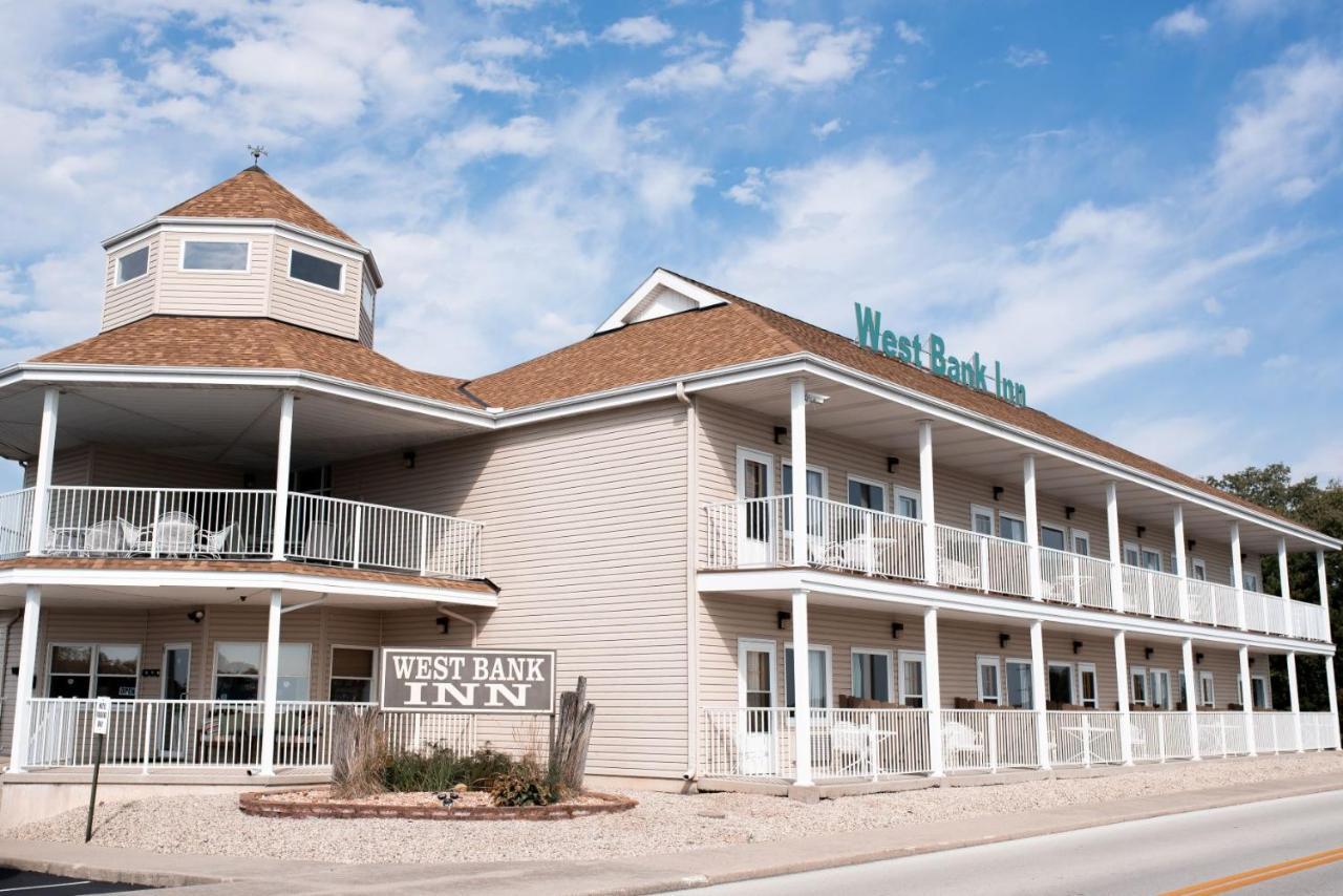 West Bank Inn Celina Exterior photo
