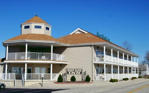 West Bank Inn Celina Exterior photo